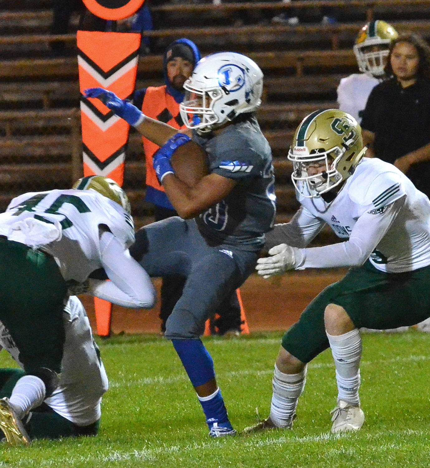 101819-Santa Barbara-Lompoc Football 03.JPG